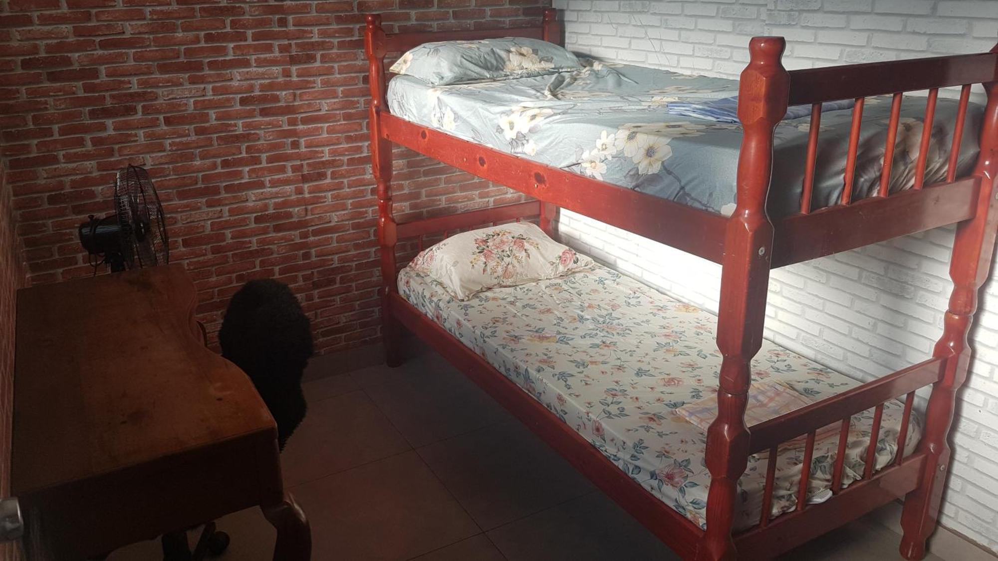 Casa No Centro De Foz! Ar-Condicionado, Smart Tv, Wi-Fi, Cozinha, Ventilador E 4 Camas Apartment Foz do Iguaçu Exterior foto